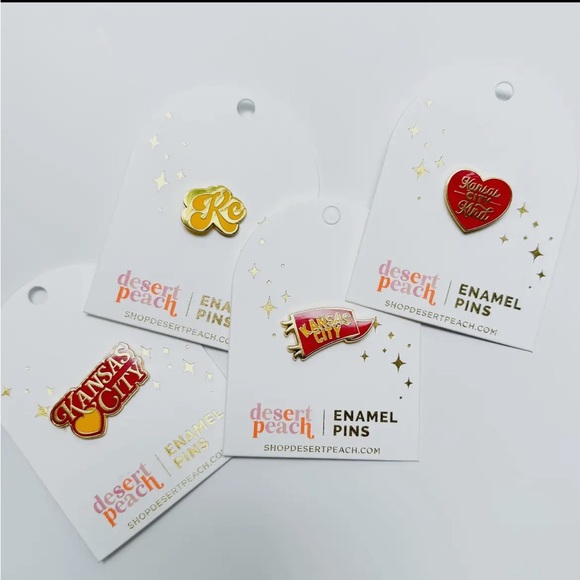 Kansas City Pin Red & Yellow 🏈 - Picture 3 of 4